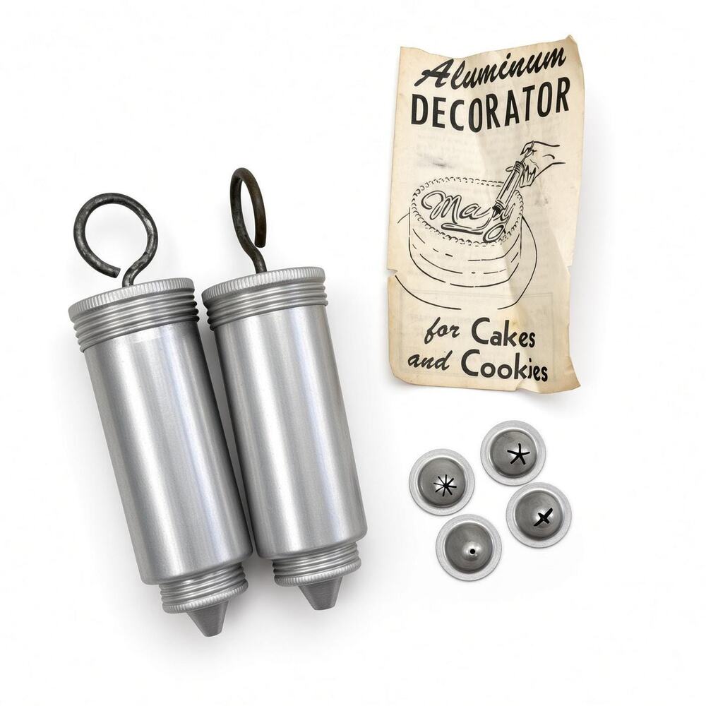 Vintage Aluminum Cake Decorator Set, 4 Icing Tips, Retro Baking Tool (1940s)